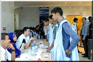 Les jeunes explorent les options du marché de l'emploi en Mauritanie 