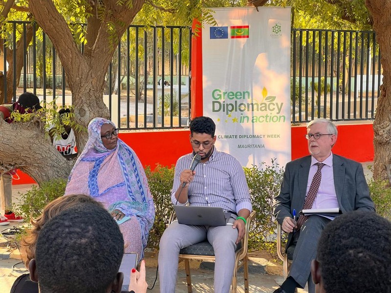 Un débat crucial sur l’action climatique en Mauritanie réunit de jeunes Mauritaniens au Parc de l'OMVS 