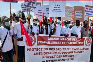 Sénégal : les syndicats autonomes manifestent contre la vie chère