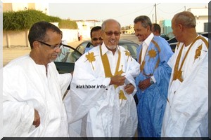 O.Cheikh Abdellahi solidaire avec Elweghf, son ancien PM