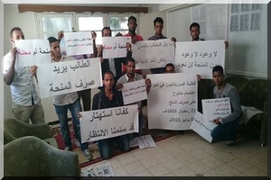 Les étudiants mauritaniens bloqués en Algérie tiennent sit-in [PhotoReportage]