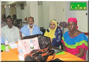 Le SNES va élaborer un guide syndical au profit de ses adhérents. 