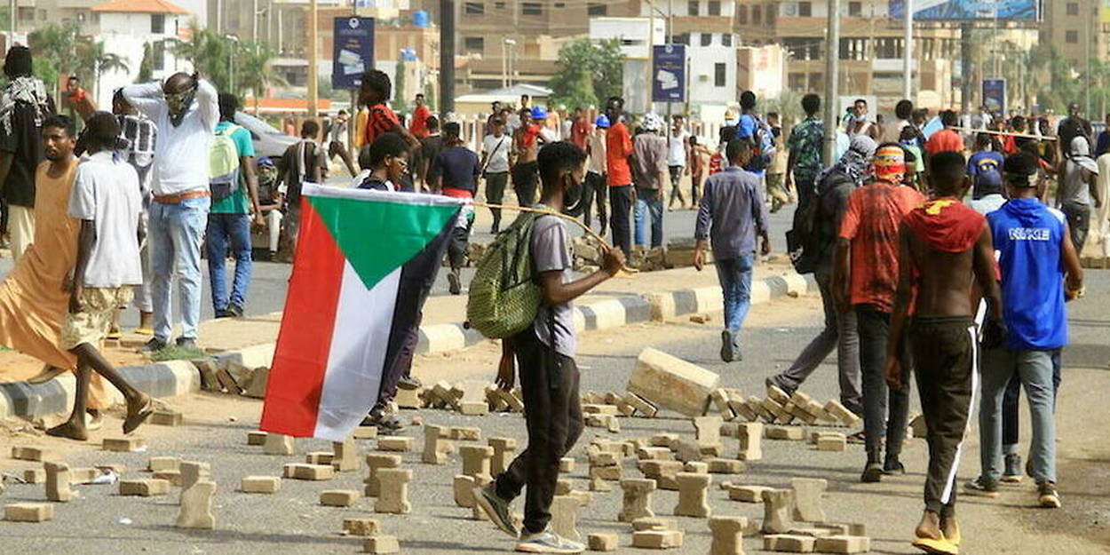 Soudan: militaires et civils signent un accord pour mettre fin à la crise politique (télévision d'État)