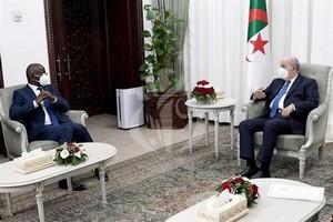 Tebboune reçoit le ministre mauritanien de l'Intérieur et de la Décentralisation