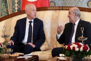 Pour les Tunisiens, mieux vaut rester proche de l’Algérie 