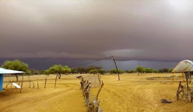 Une violente tempête frappe des villages de l'Est du pays, causant des pertes matérielles