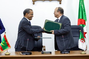 Signature d'un protocole d'accord pour la construction de la route Tindouf – Zouerate 