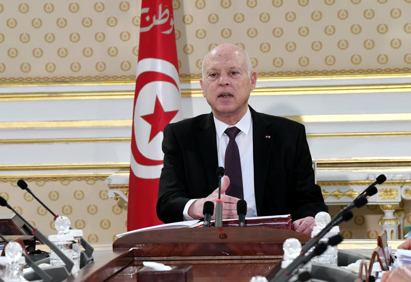 Le président tunisien annonce la dissolution prochaine des conseils municipaux