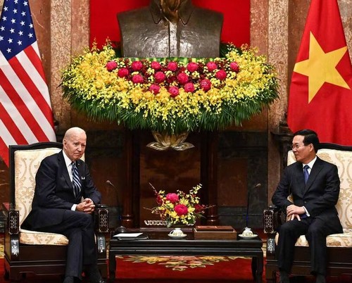 Joe Biden en visite au Vietnam : une conférence de presse interrompue après de surprenantes réponses