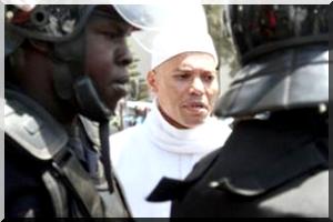 Sénégal : Karim Wade déplumé de son parc automobile, d’un immeuble et d’un appartement à Paris